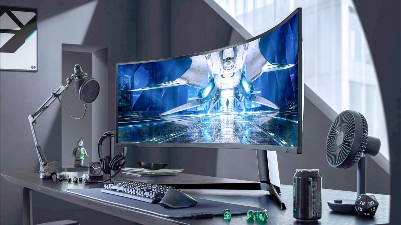 مانیتور فوق عریض