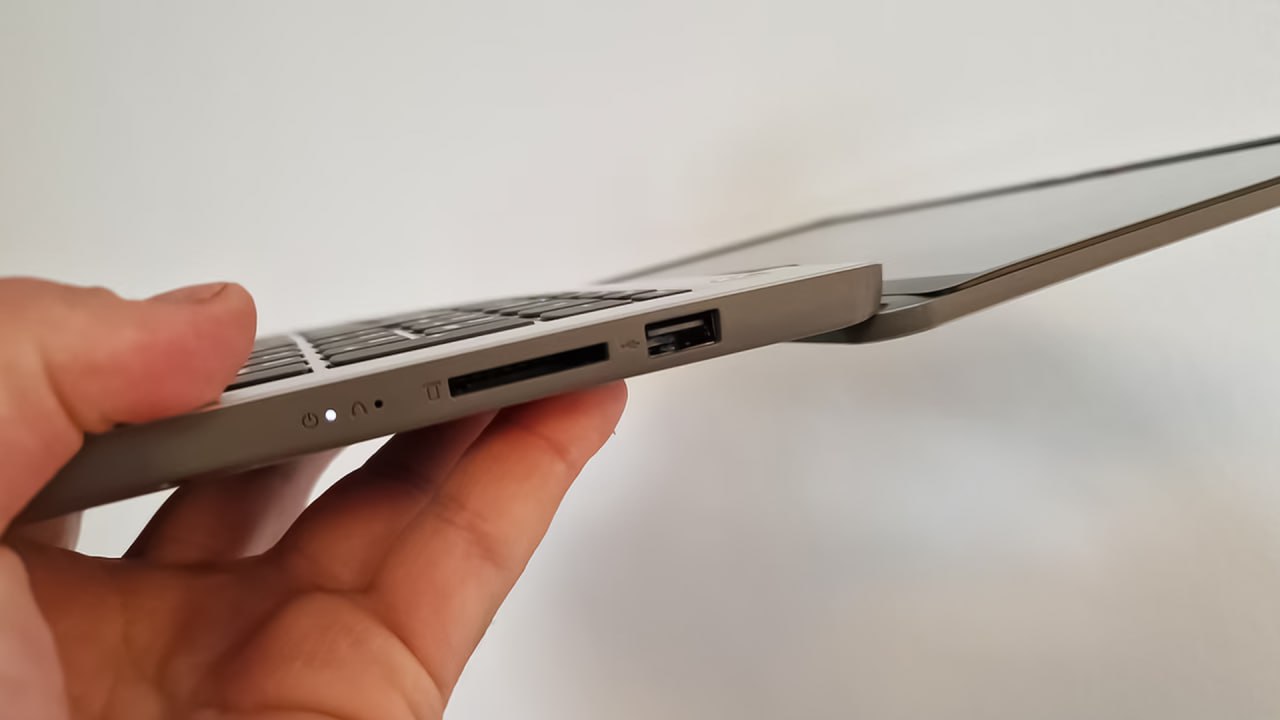 IdeaPad 1 15AMN7